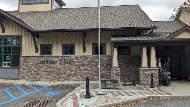 Gardiner Library