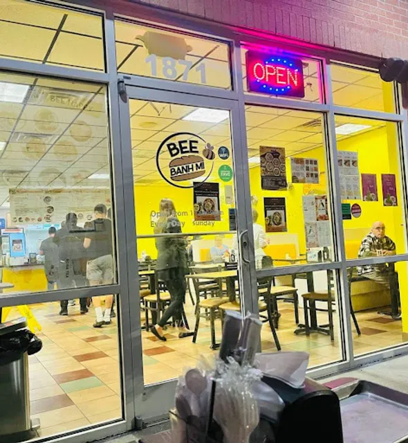 Bee BanhMi