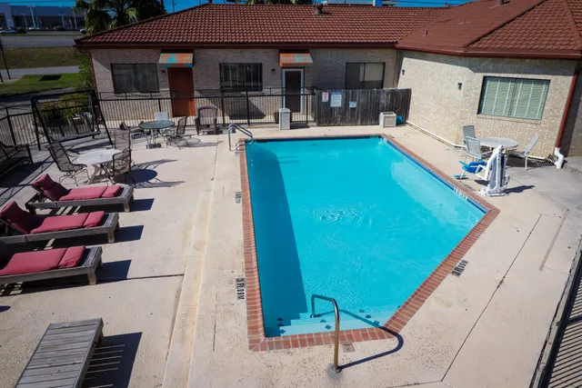 University Inn & Suites San Antonio