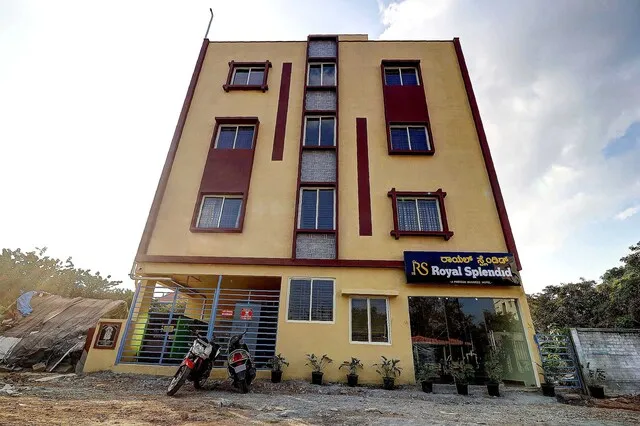 Hotel O Royal Suites