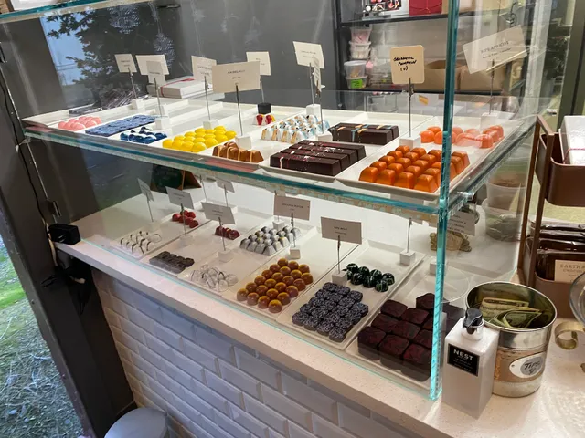 earth & sky chocolates