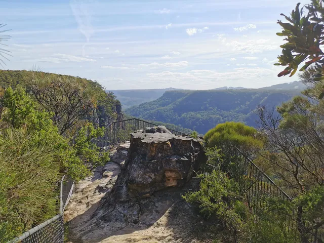 Warris Chair lookout track