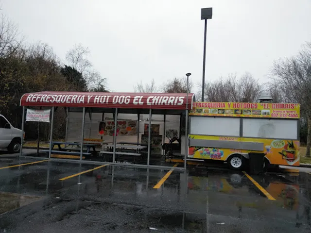 REFRESQUERIA Y HOT DOG "EL CHIRRIS"