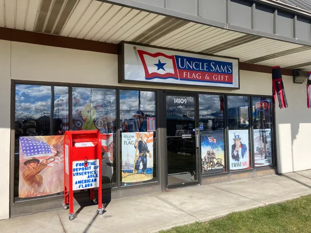 Uncle Sam's Flag & Gift