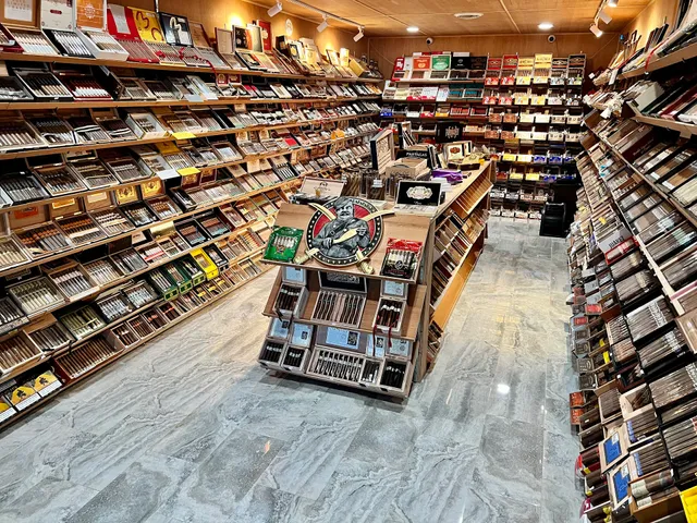 Smoky Cigar Smoke Shop
