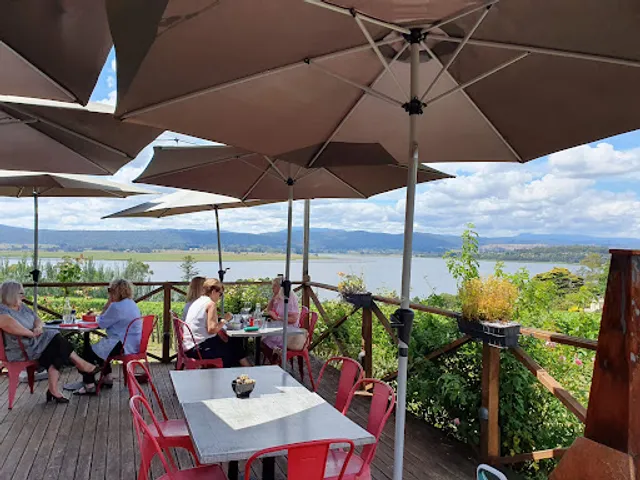 The Ducks Bar and Restaurant