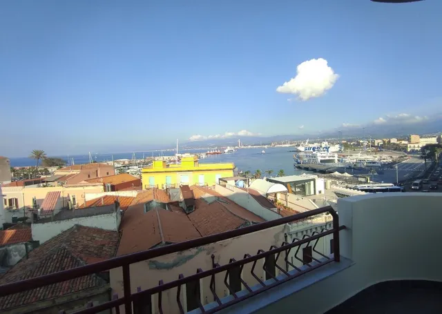 La Finestra sul Mare