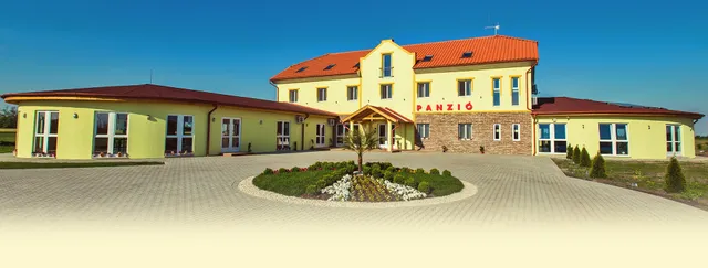 Kentaur Lovaspanzió és Pihenőpark