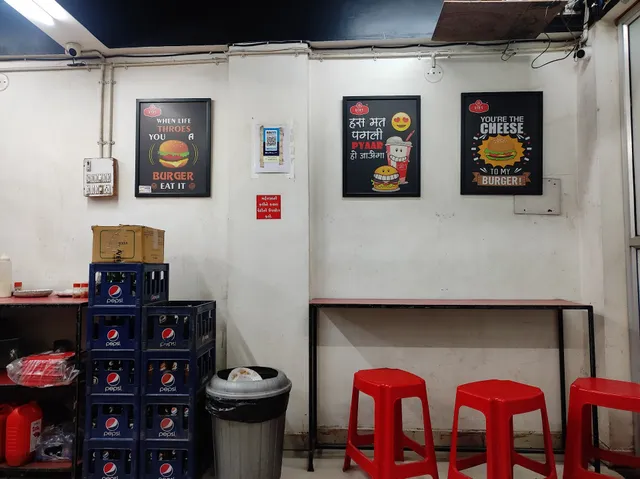 Gita's Fast Food - katargam