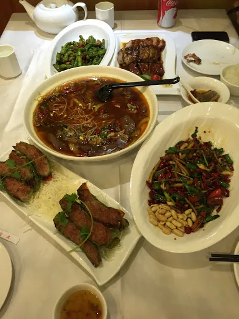 Weidaohuang Gangshi Guangzhou Cuisine