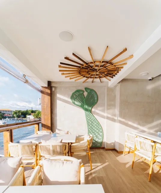 Mila del Mar - Beachfront Restaurant and Bar