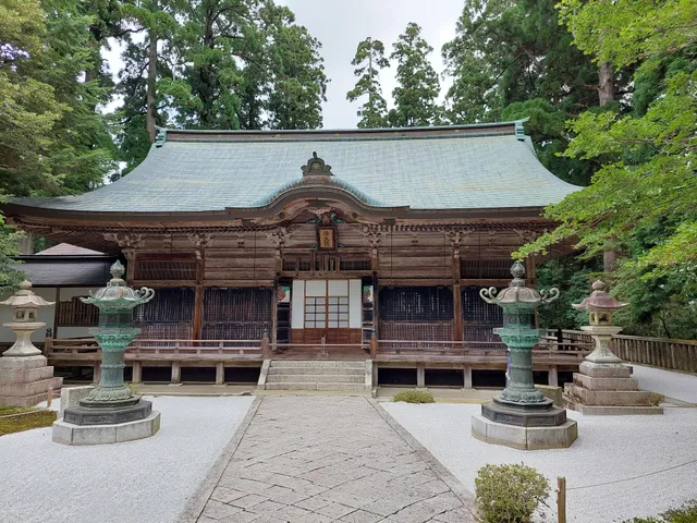 Mausoleum of Saichō