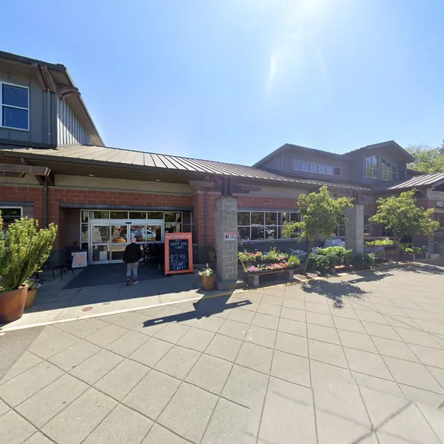 11435 Avondale Rd NE