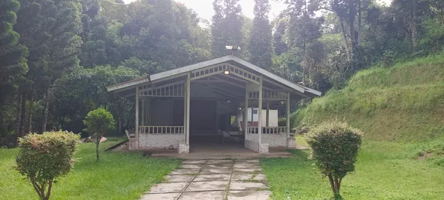 Zenith Operated by Nginapsini