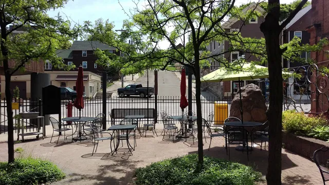 5th & Elm Coffee House