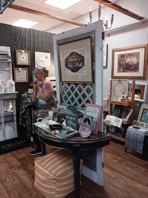 The Hornet's Nest Antique Market