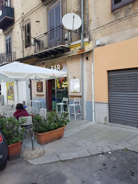 Caffetteria Li Sacchi Rosticceria alla stazione