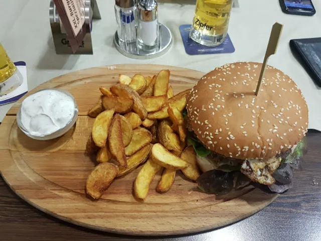 Kebap & Pizza RIVA Perg