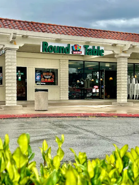 Round Table Pizza