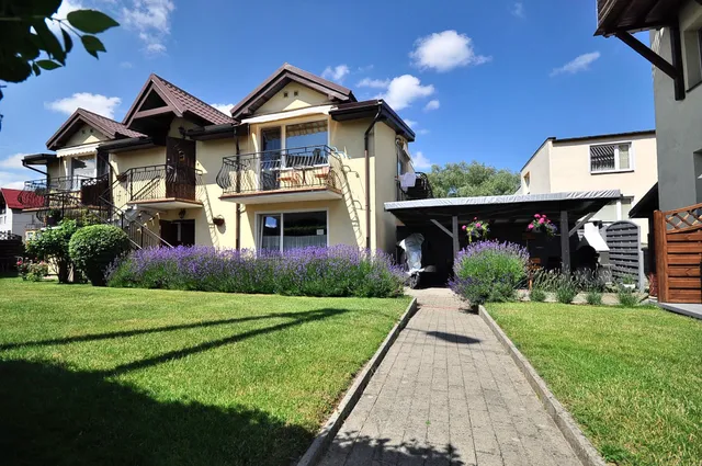 Pokoje gościnne "Doris"