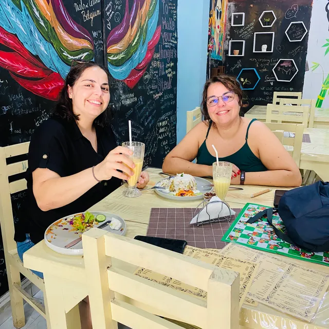 Hungry Brunch Café & Restaurant