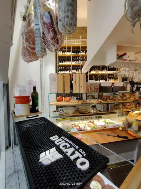 La Gusteria Micro Market