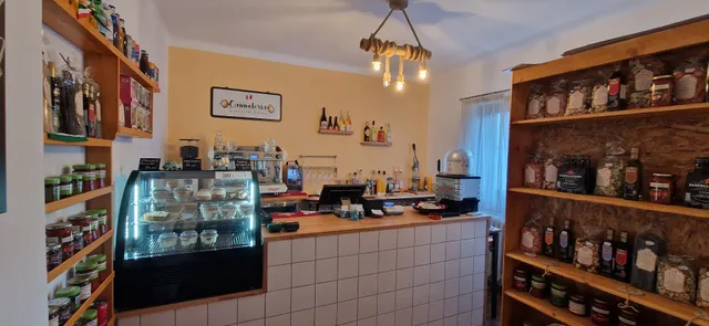 Cannoleria Vatra Luminoasa