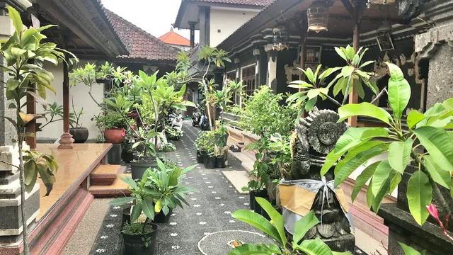 4 Bali Home Stay