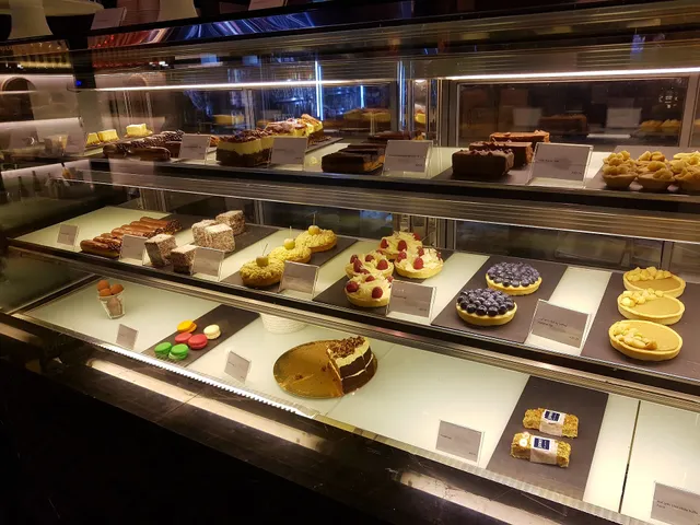 jones the grocer Dusit Thani Hotel