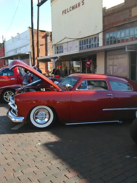 Ennis Bluebonnet Market