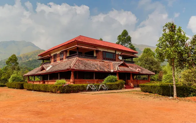 Contour Island Resort and Spa