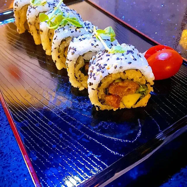 The Label Public Social House & Eatery