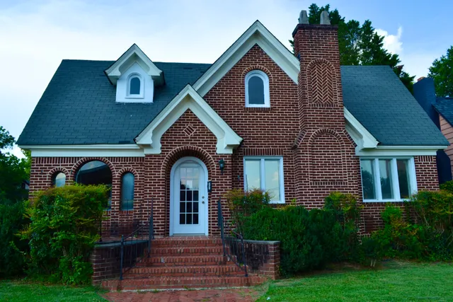 2's Company Needlepoint of South Carolina