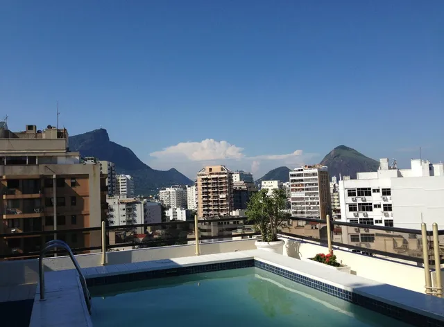 Leblon Inn Residence Service