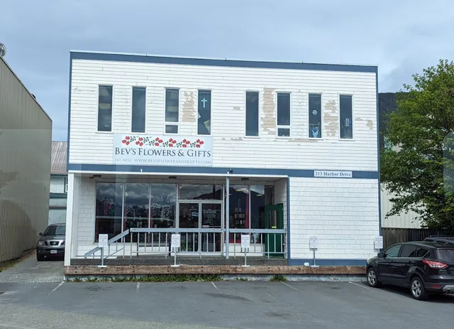 Bev's Flowers & Gifts