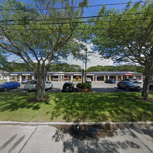 Hampton Wings & Things