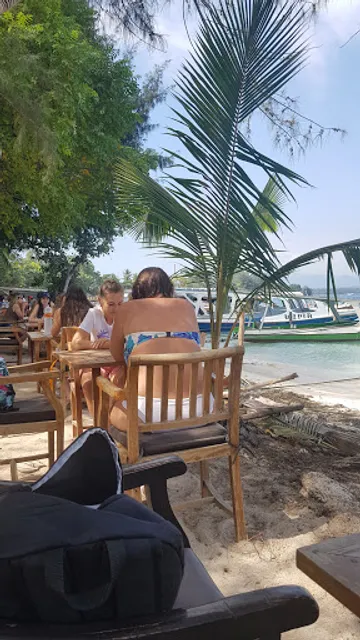 the rinjani restaurant, bar and grill