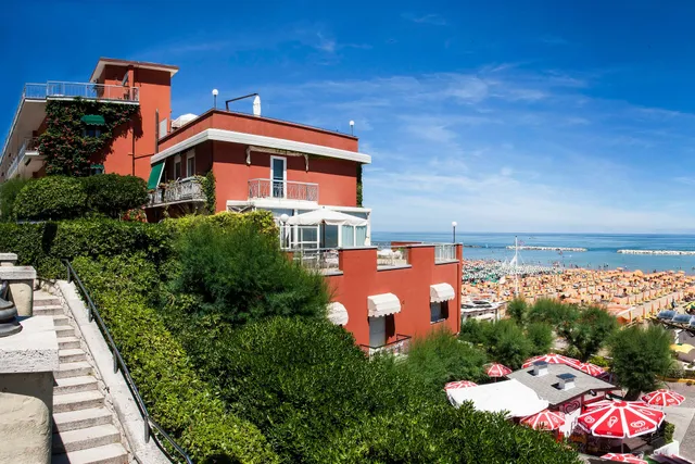 Giovanna Regina Hotel