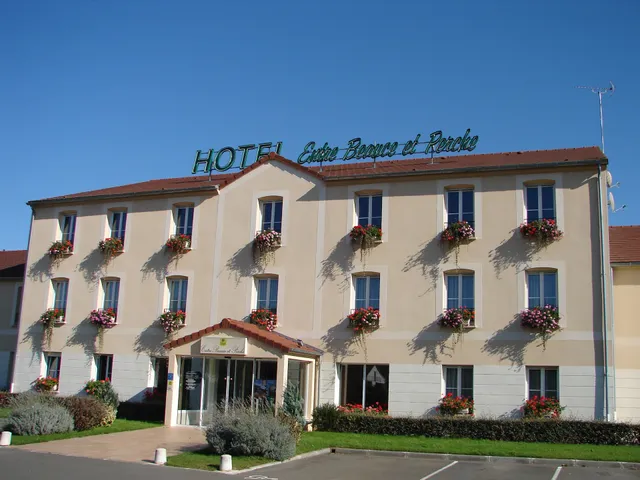 Brit Hotel Châteaudun