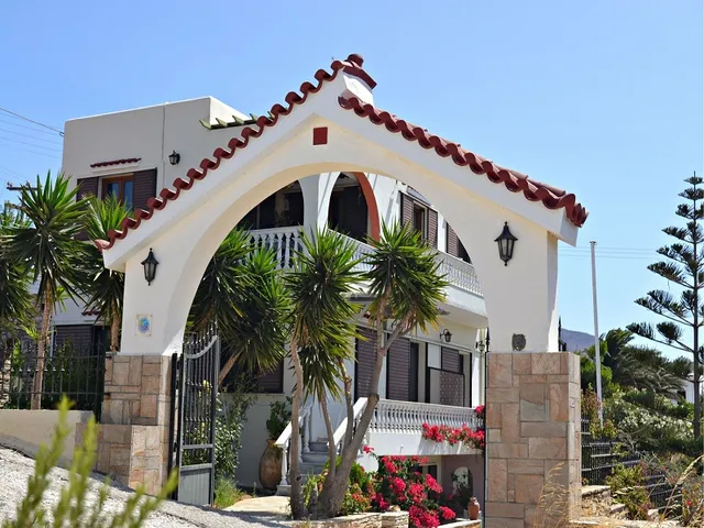 Stelios Zalonis Apartments