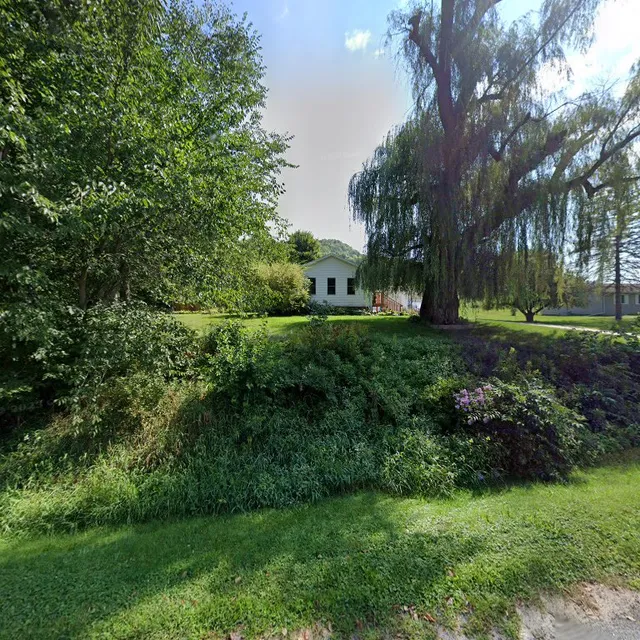 Apple Country Appliance