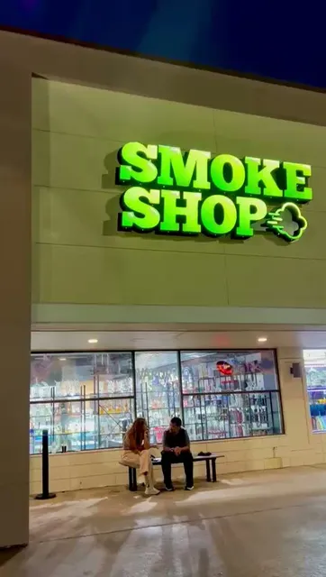 Smoke Shop LBV DISNEY AREA 247