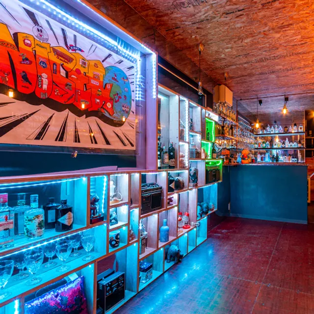 The CABIN Niseko WINE & GIN