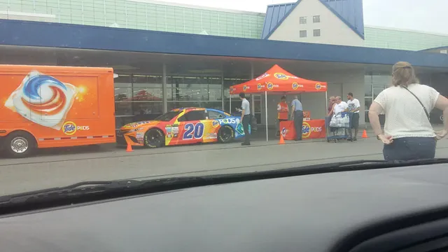 Raceway Plaza Shopping Center