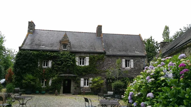 Logis Manoir de Bodrevan