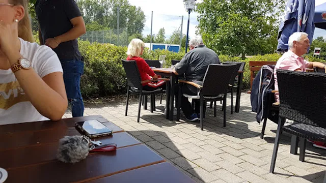 Vereinsgaststätte TSV Neutraubling -Bei Arsim