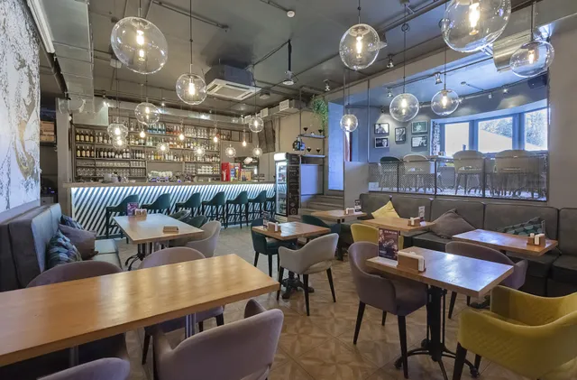 РЕСТОРАН CRAFTED GRILL BAR CITY