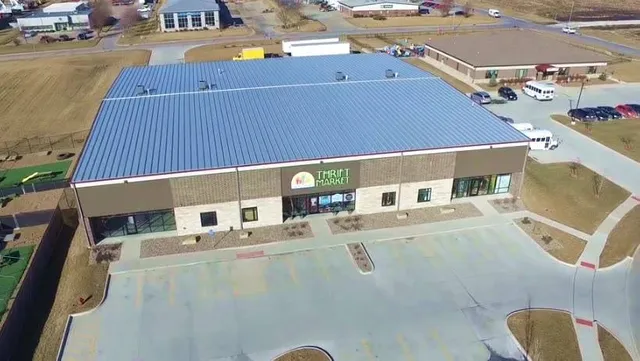 Many Hands Thrift Market Grimes