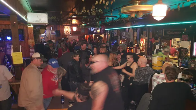 Rick's 718 Bar & Grill