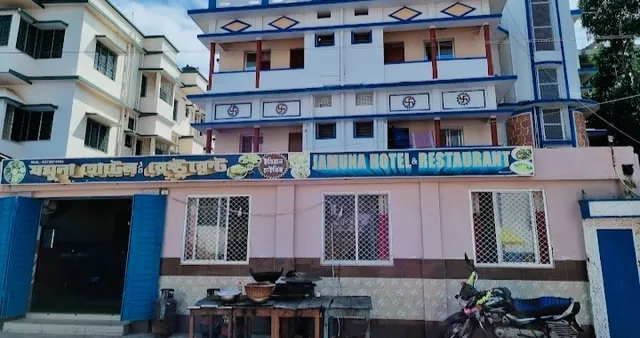 Jamuna Guest House